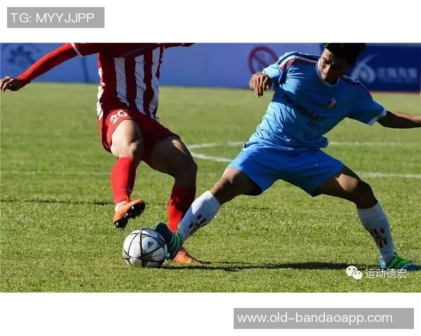 特效足球图片展示精彩瞬间让你感受足球的魅力与激情